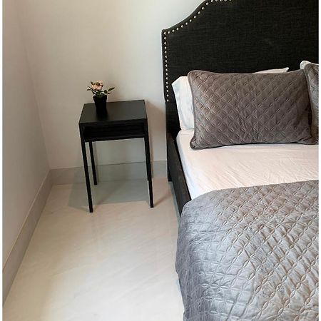 Room & Private Bathroom Бока-Ратон Экстерьер фото